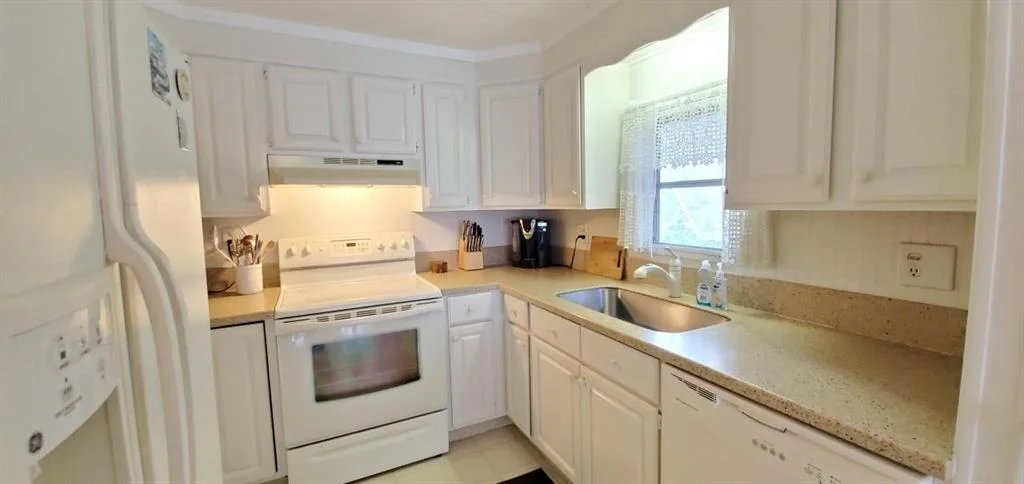 Photo of Unit 23 at 400 N Highway A1a