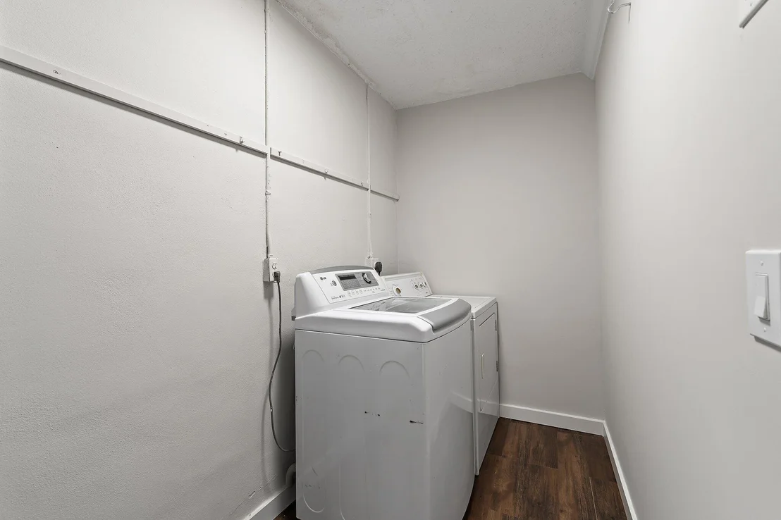 Photo of 1008 Mohawk Street