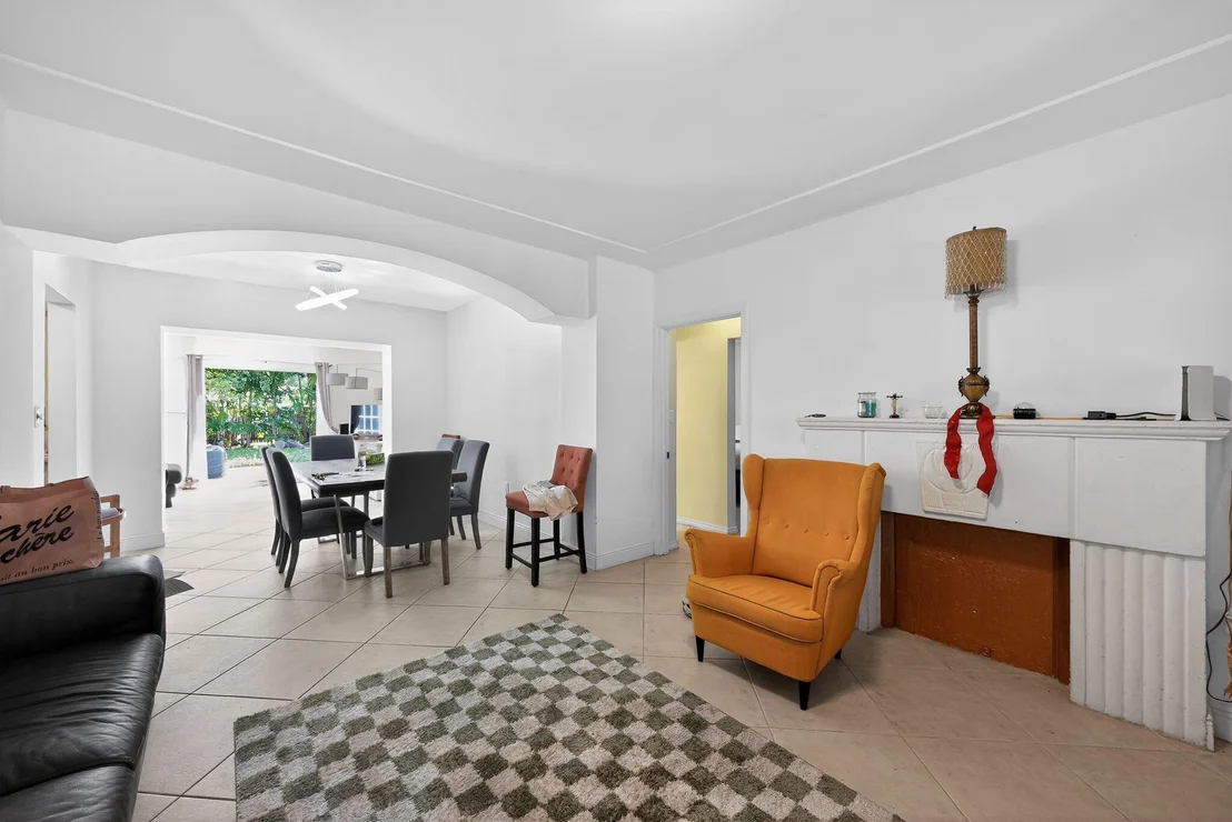 Photo of 2131 Biarritz Drive
