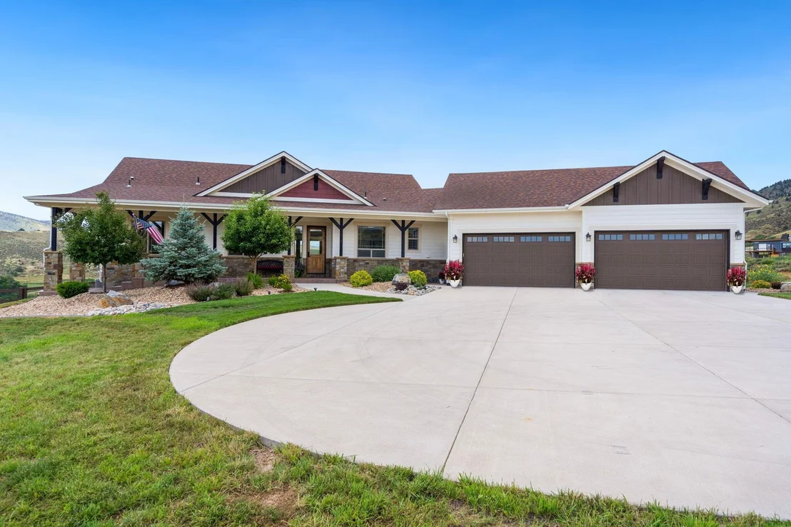 Photo of 9776 Running Brook Lane