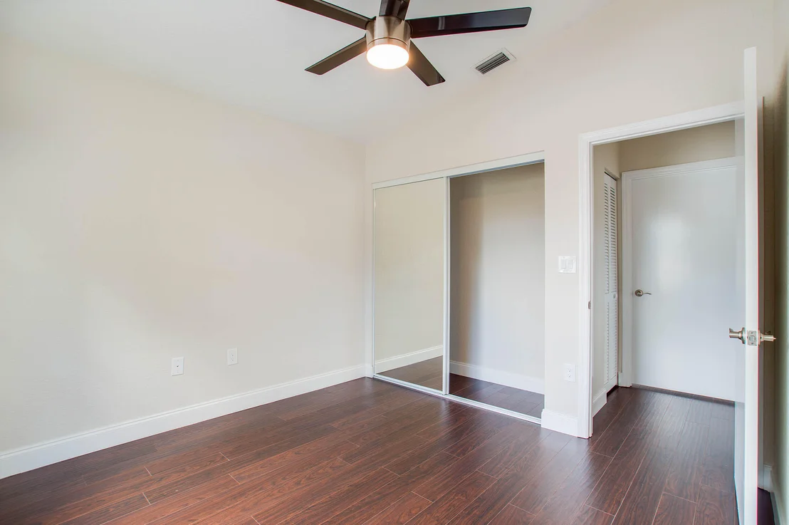 Photo of 1020 Fairfax W