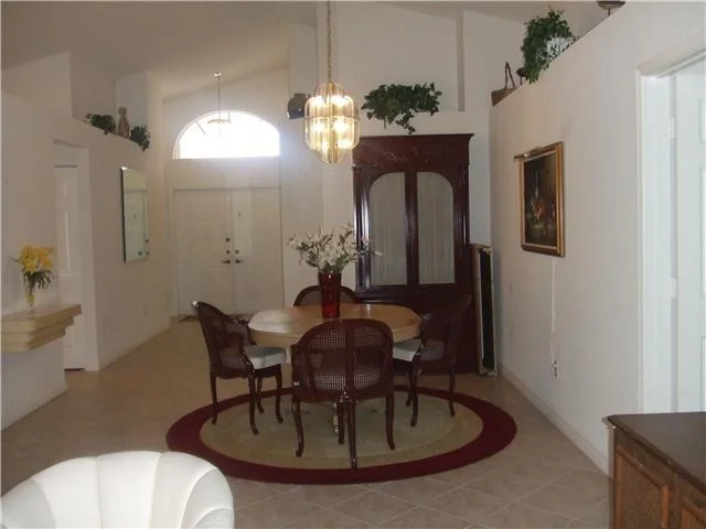 Photo of 7524 Charing Cross Lane