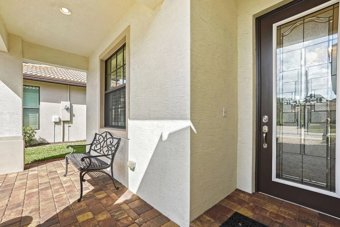 Photo of 5879 SE Entry Court