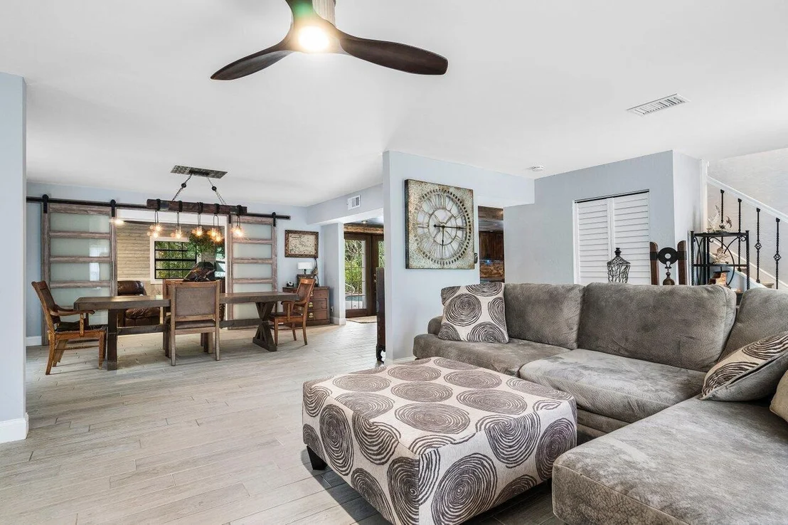 Photo of 17081 Mellen Lane