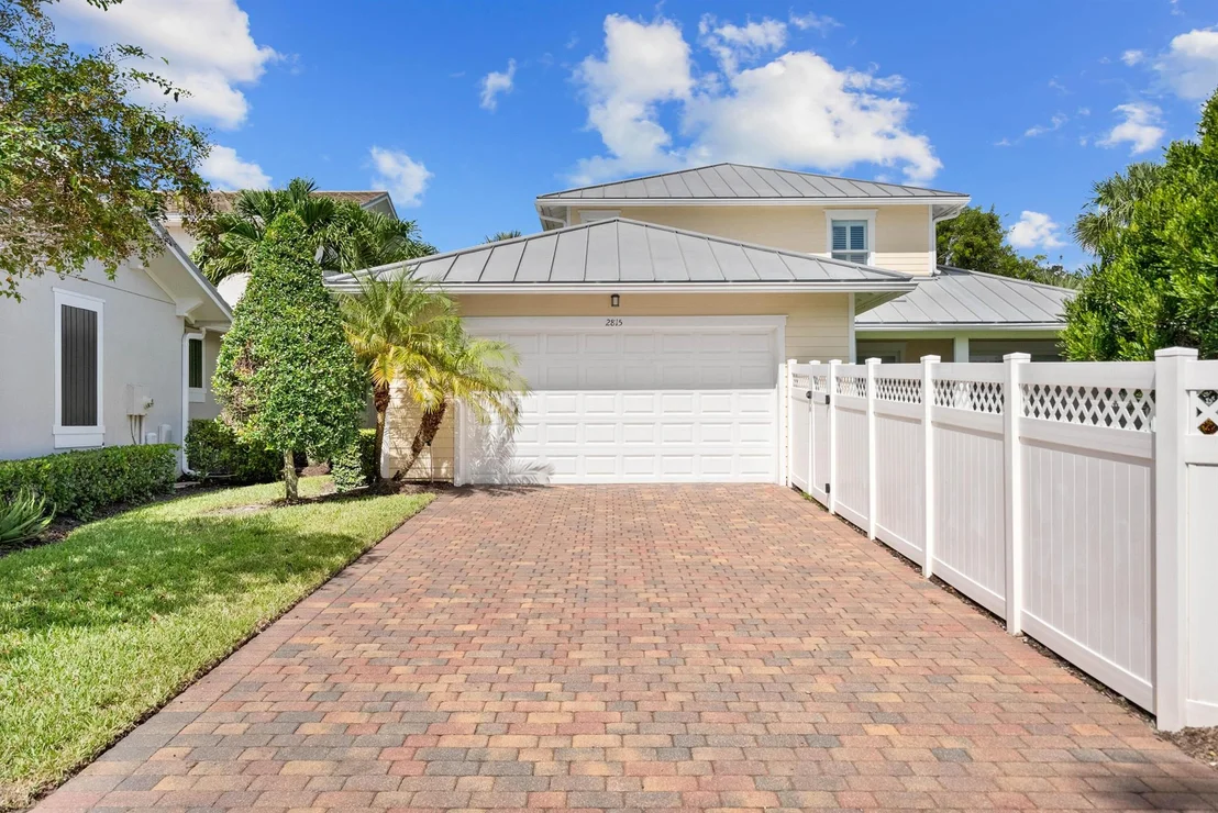 Photo of 2815 Sunbury Drive