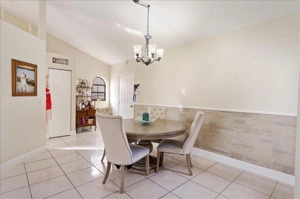 Photo of 5263 Helene Circle