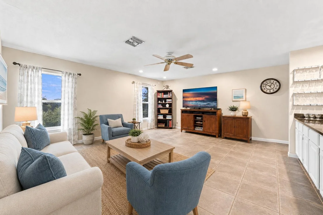 Photo of 7407 HAZELWOOD Circle