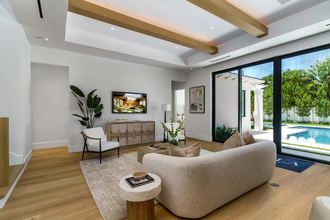 Photo of 720 NW 3rd Avenue
