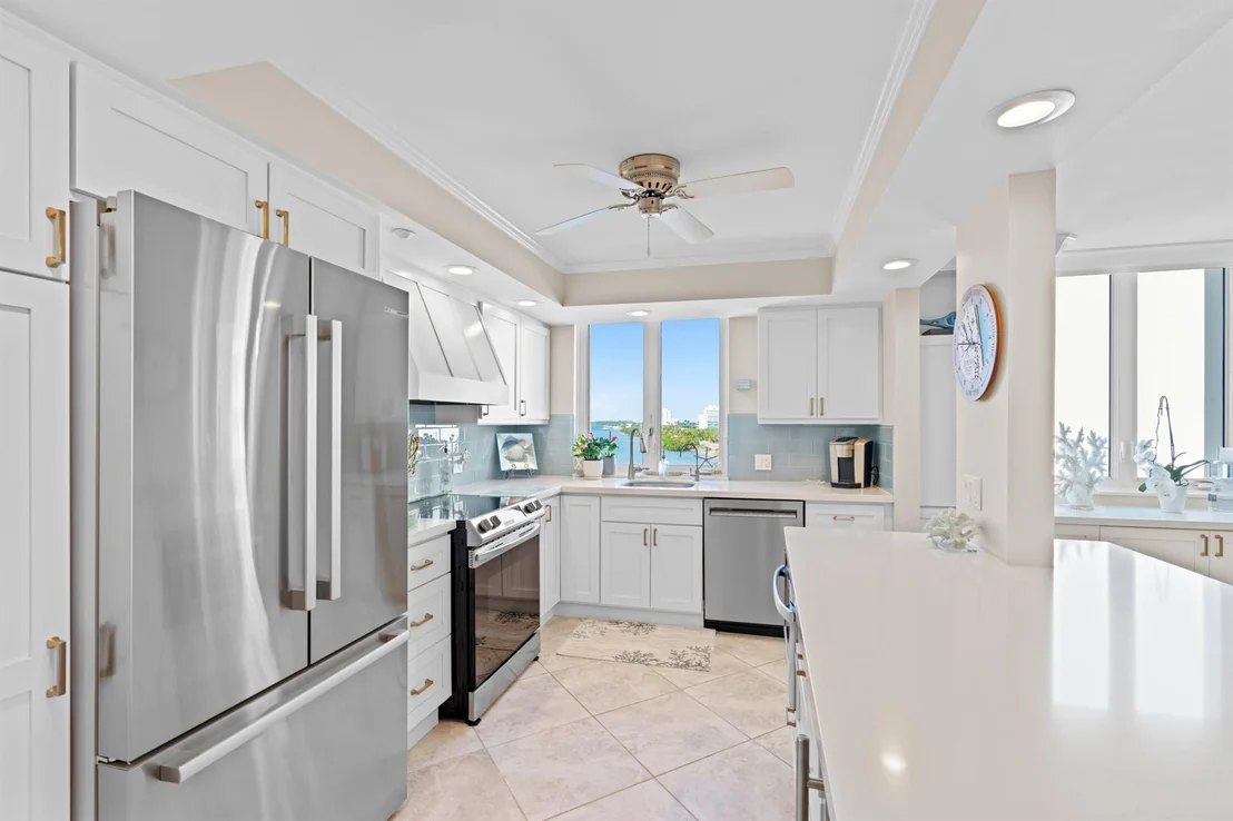 Photo of Unit 702 at 375 Beach Road