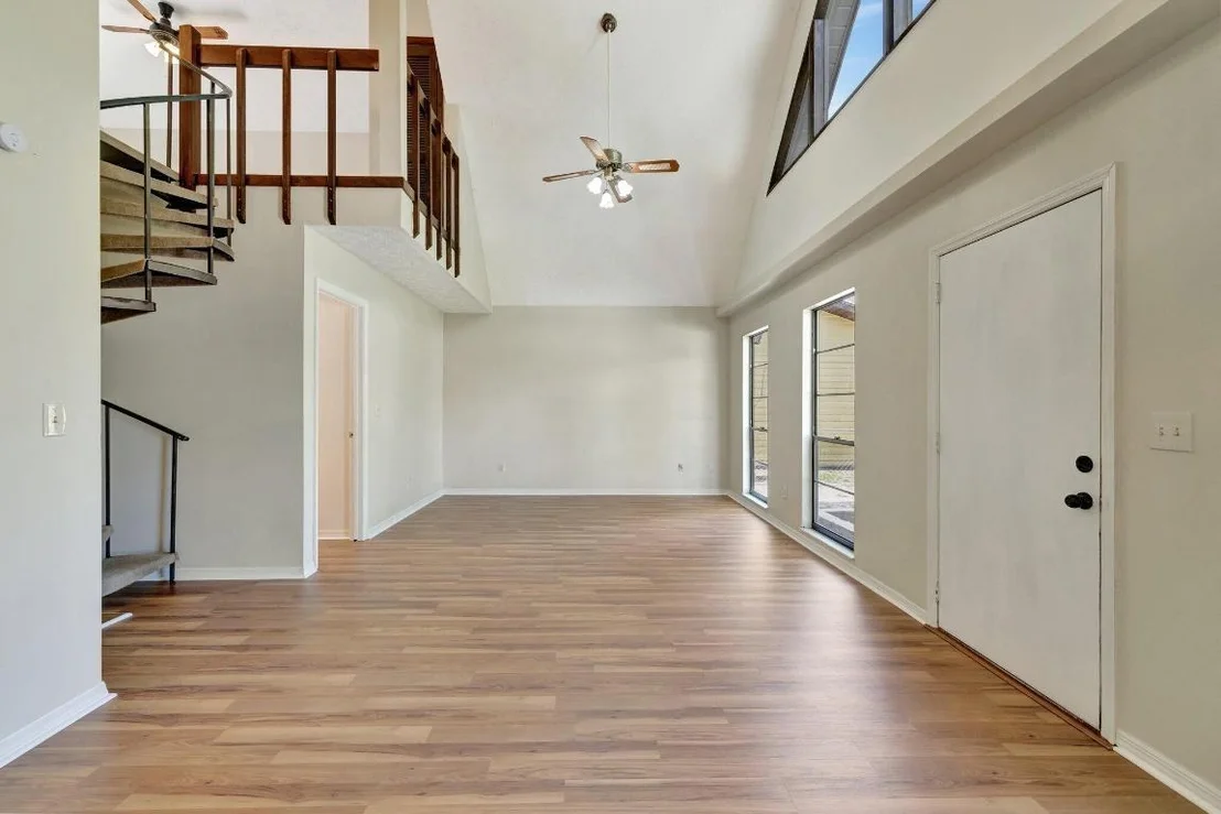 Photo of 5404 Sunset Boulevard