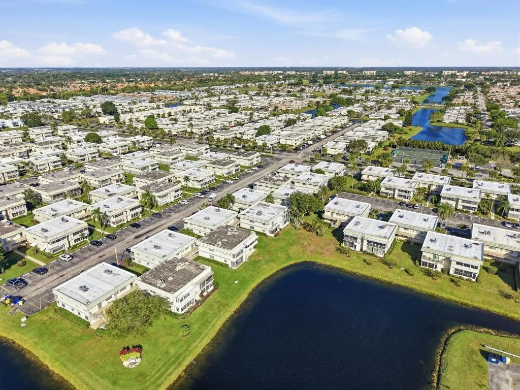 Photo of 710 Monaco O