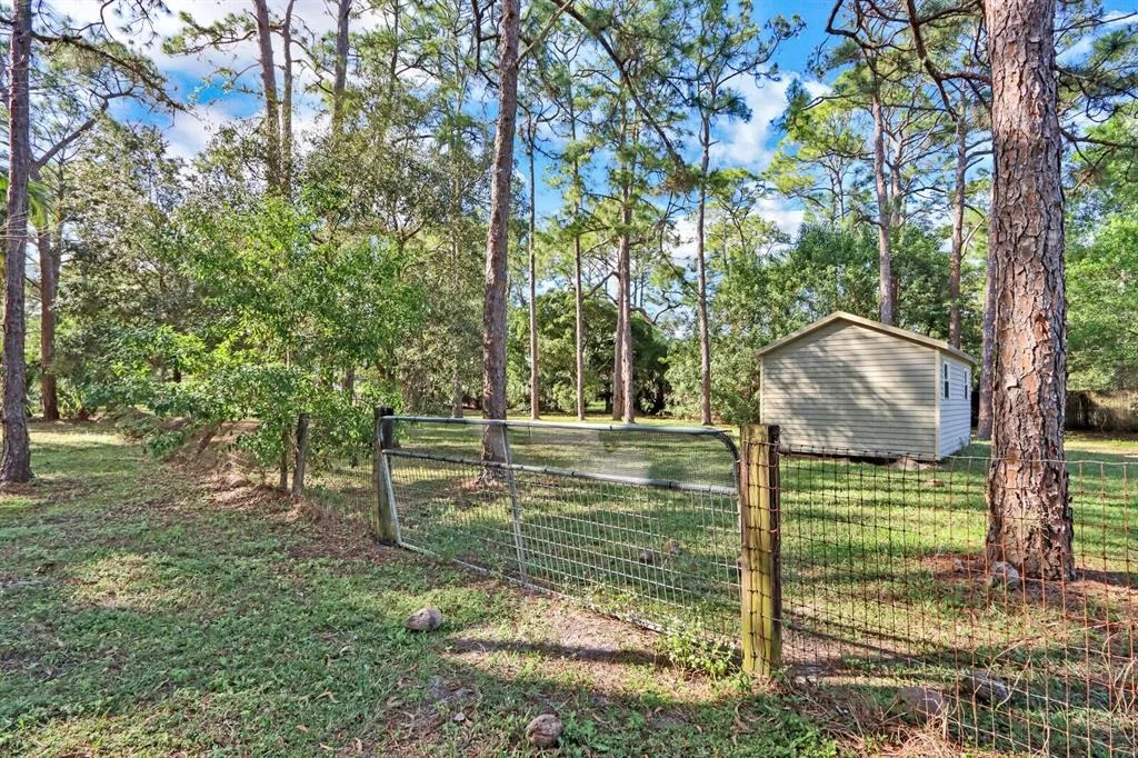 Photo of 11969 165th Road N