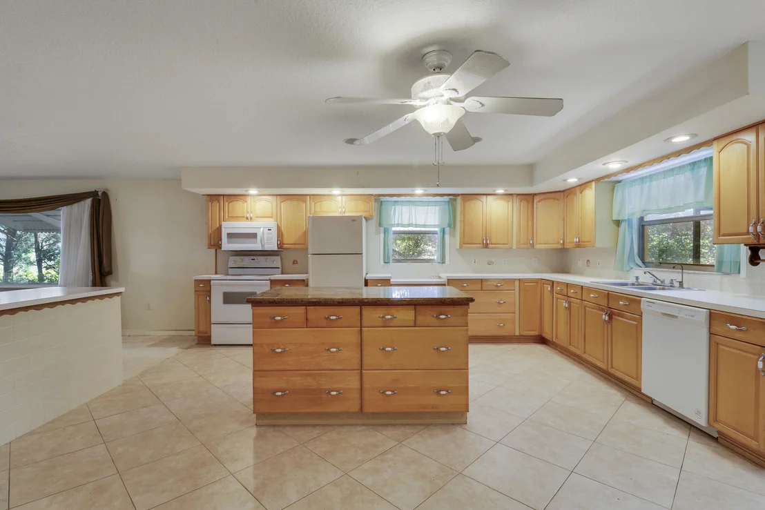 Photo of 142 2ND Street