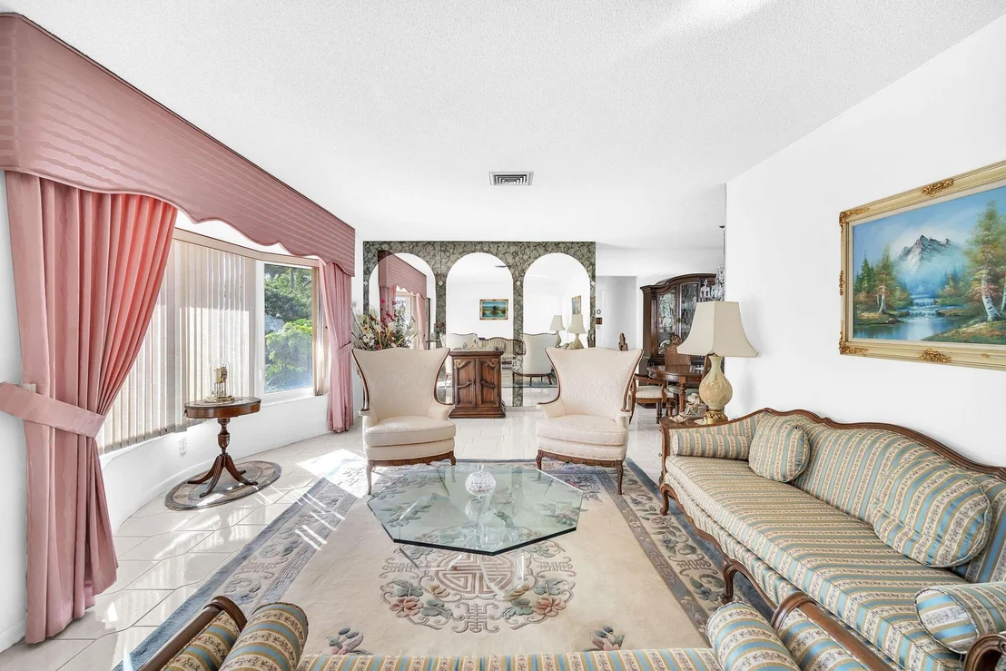 Photo of 2785 SE 4th Street