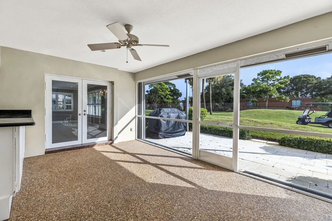 Photo of 3210 Lakeview Drive
