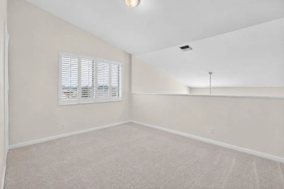 Photo of 21692 Cromwell Circle
