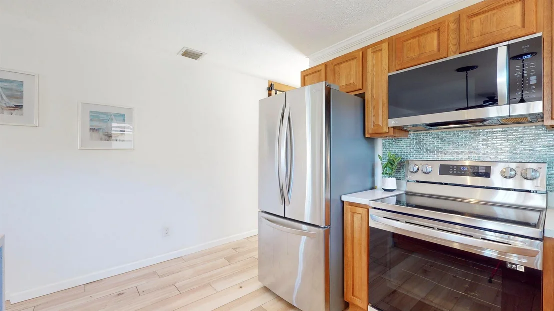 Photo of 3108 SE Iris Street