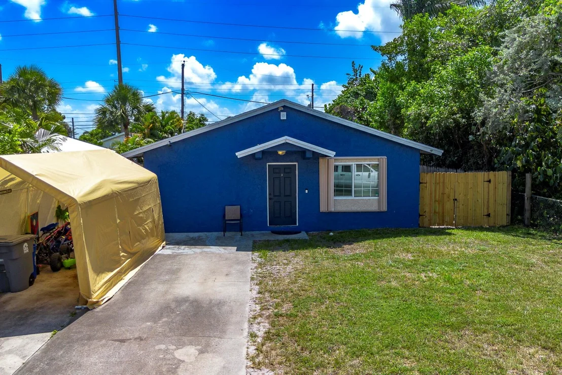 Photo of 7723 4th Terrace