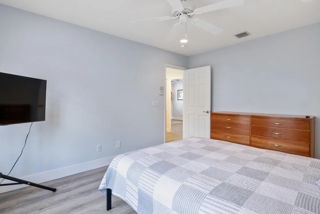 Photo of 4895 N Classical Boulevard