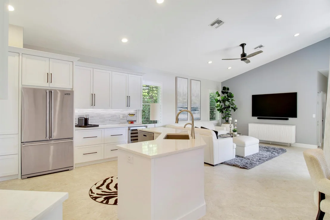 Photo of 7606 La Corniche Circle