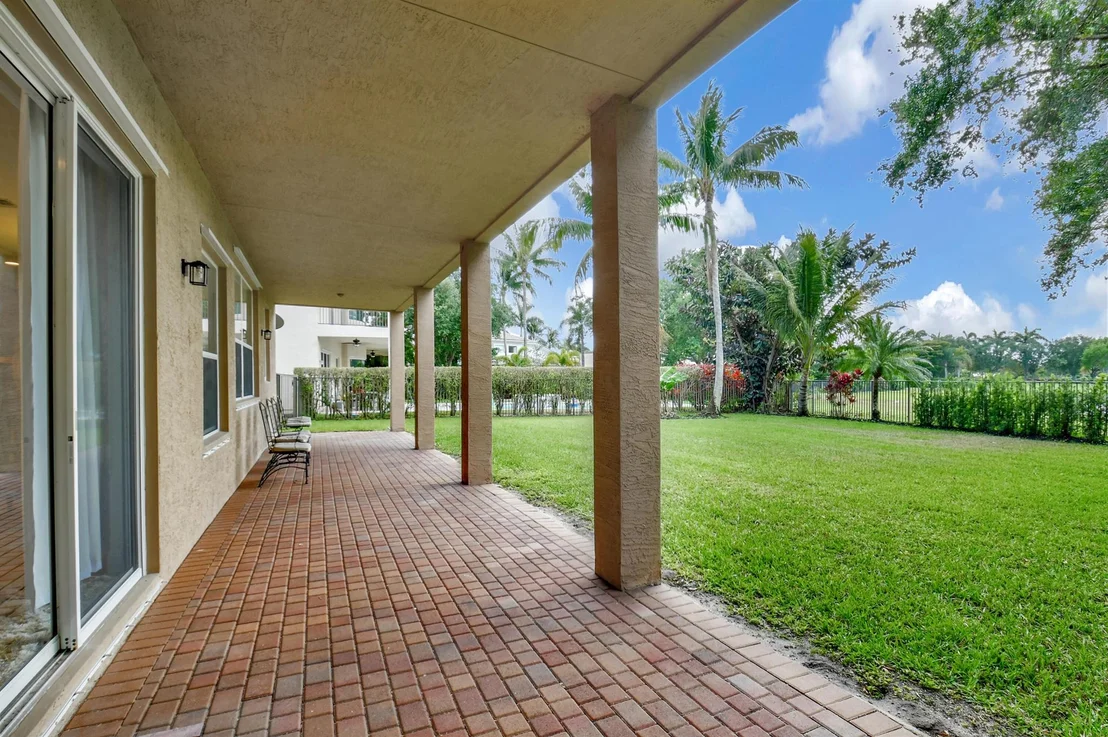Photo of 10749 Castle Oak Drive