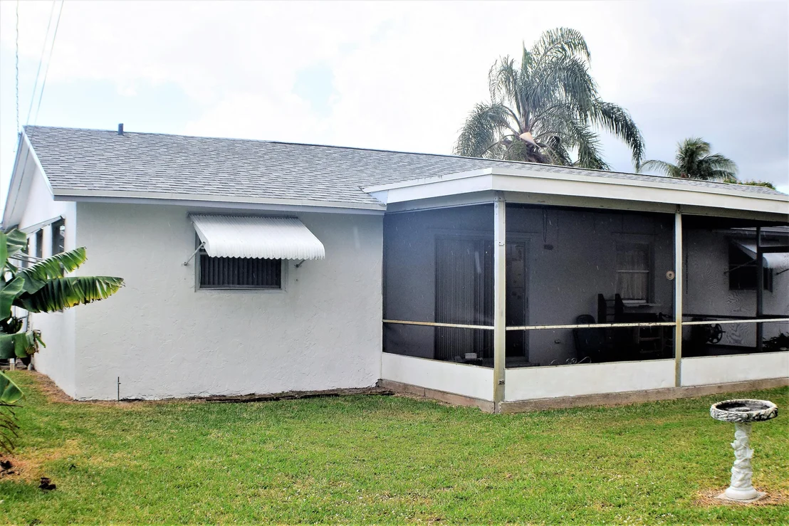 Photo of 1057 Seagrape Road