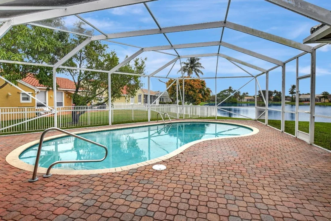 Photo of 18570 Serena Pointe Lane