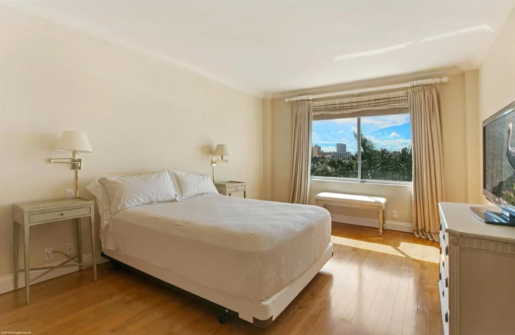 Photo of Unit 220B at 44 Cocoanut Row