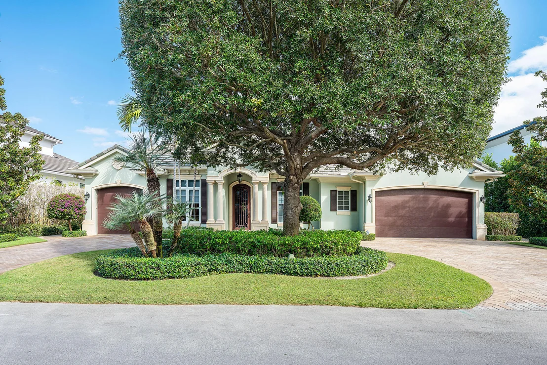 Photo of 2460 Queen Palm Road