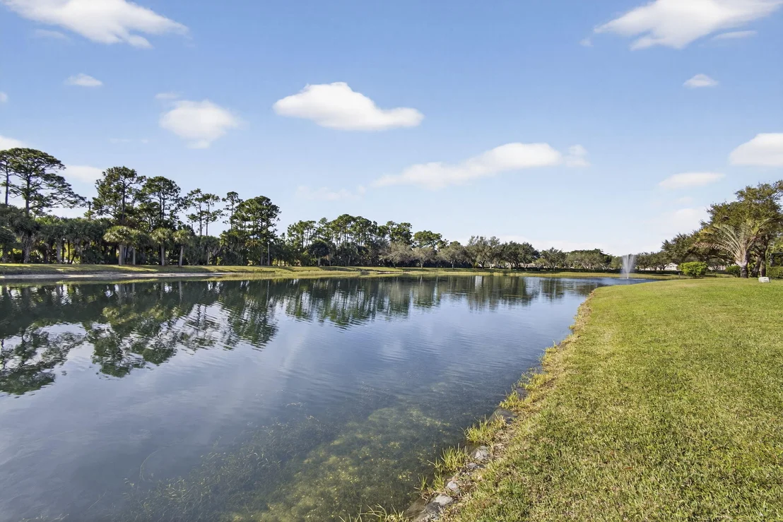 Photo of 8638 Lineyard Cay