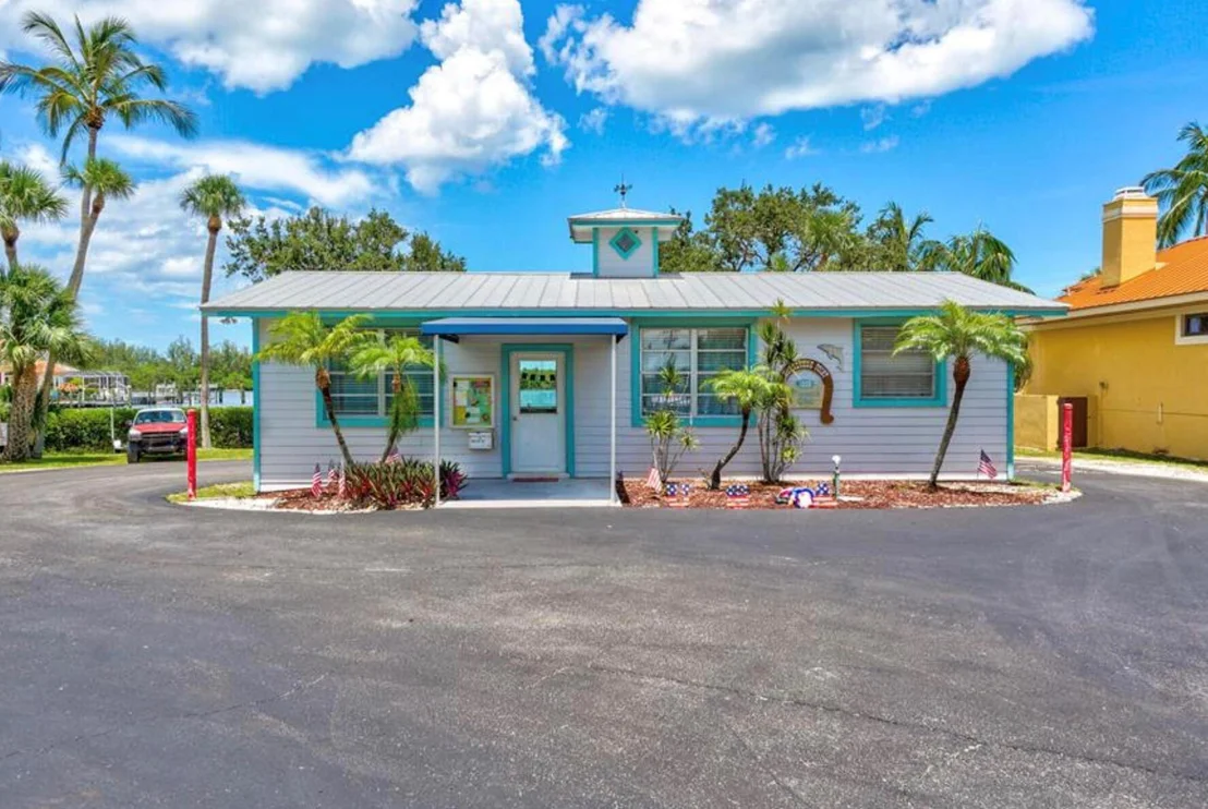 Photo of 5354 SE Horseshoe Point Road
