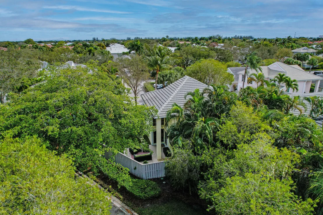 Photo of 21 Commodore Place