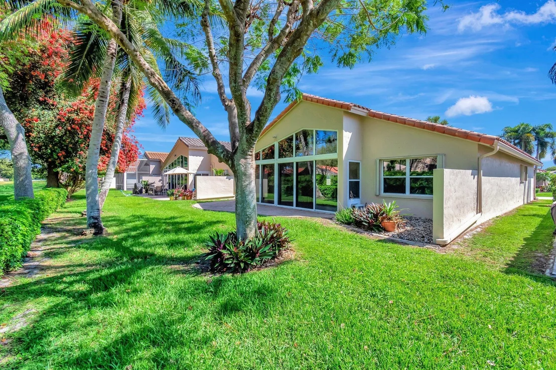 Photo of 6631 Sherbrook Drive