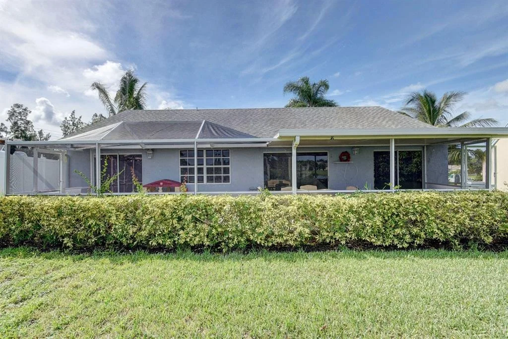 Photo of 1840 Edgewater Drive