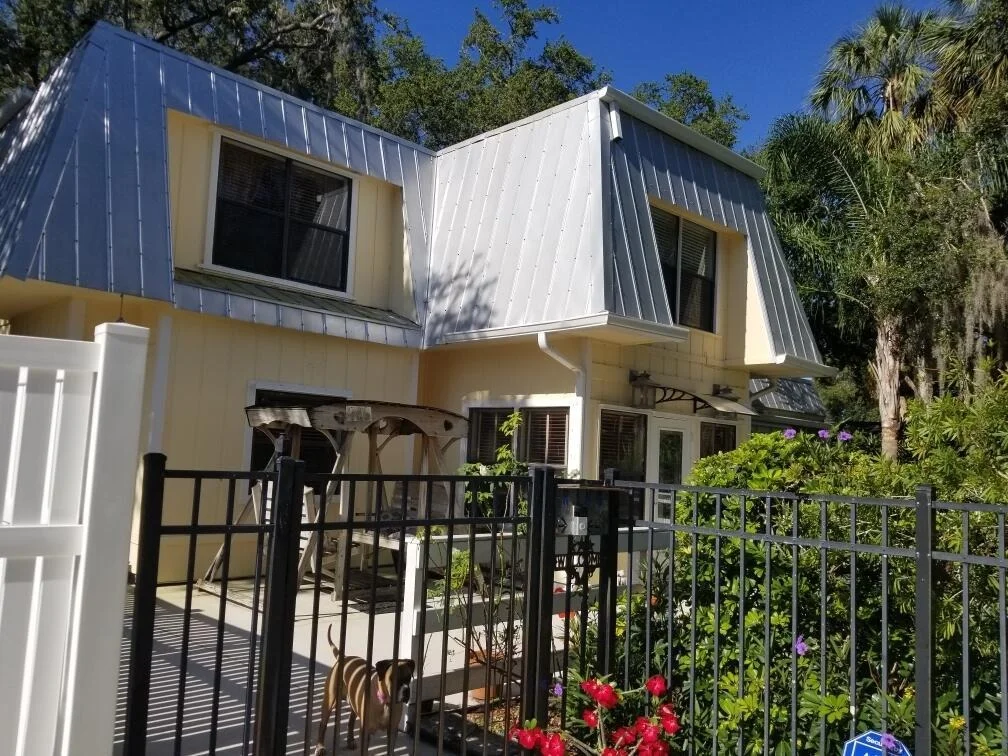 Photo of 576 SW Rustic Circle