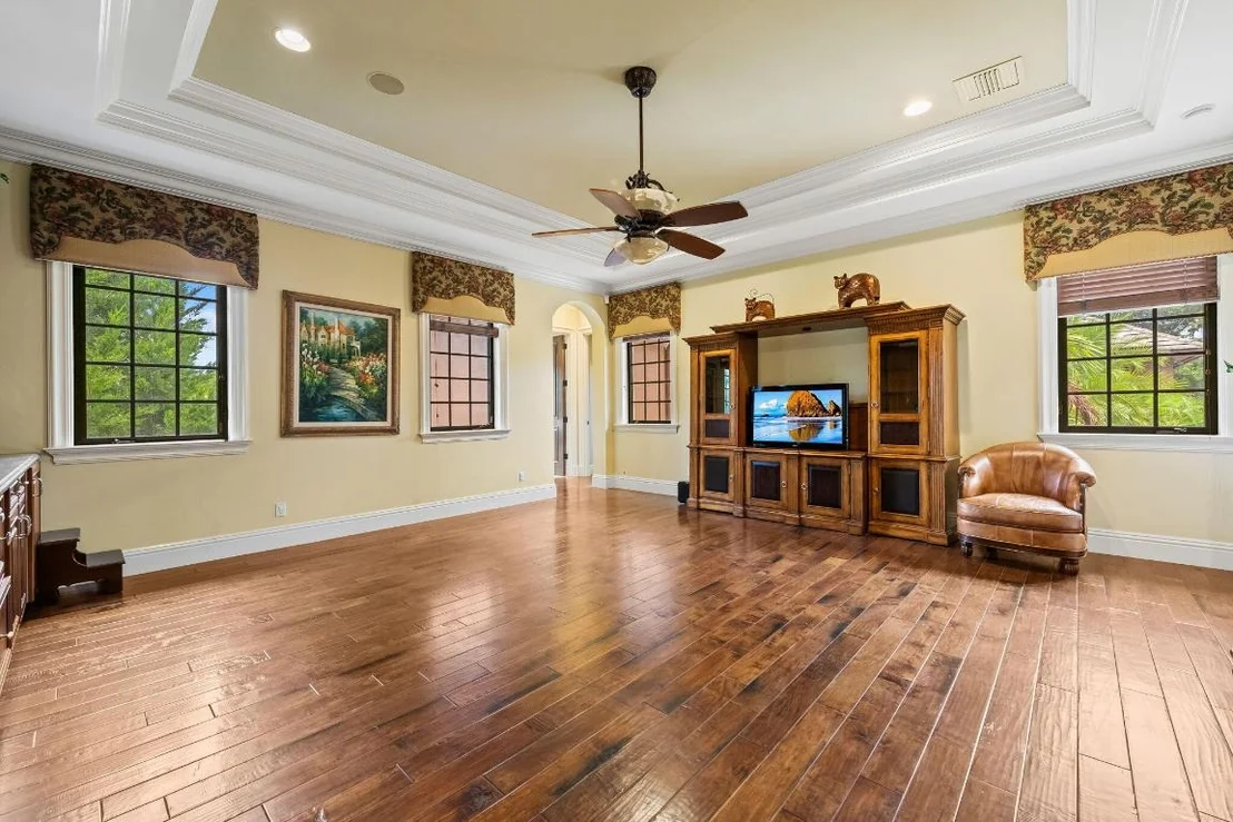 Photo of 6300 Riverside Drive