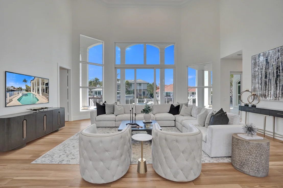 Photo of 890 Lilac Drive