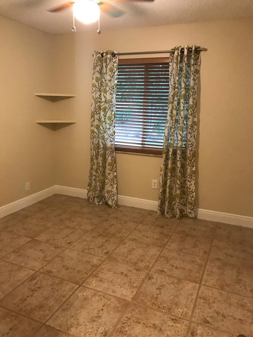 Photo of 584 NW 45th Drive