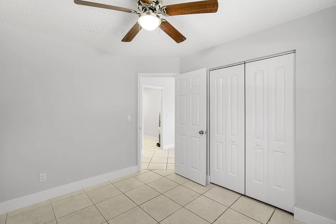 Photo of 10 47th Avenue