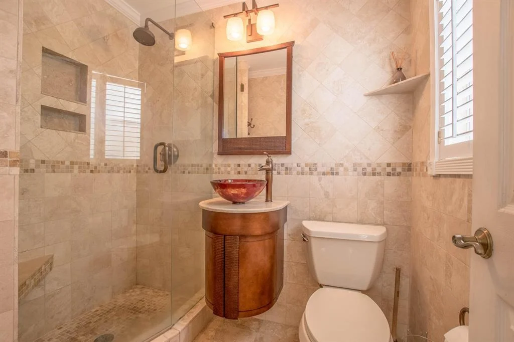 Photo of 1707 Crest Drive