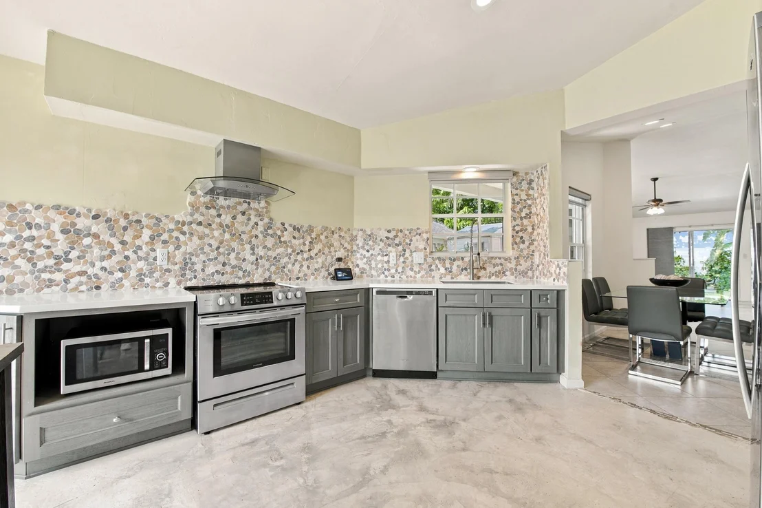 Photo of 14 HEATHER TRACE Drive