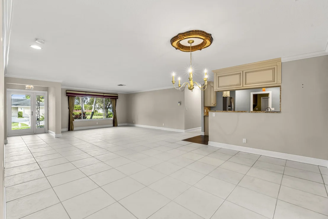 Photo of 3210 Lakeview Drive