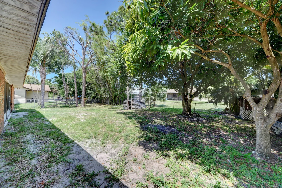 Photo of 5402 Palm Drive