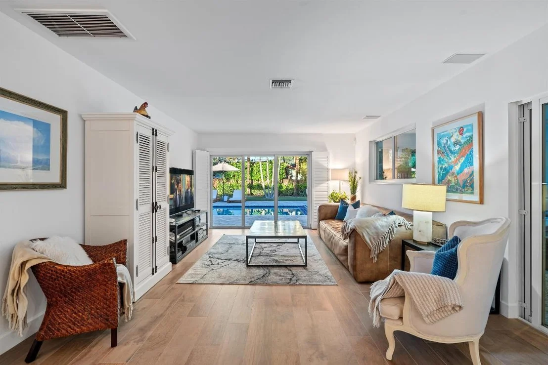 Photo of 745 Periwinkle Street