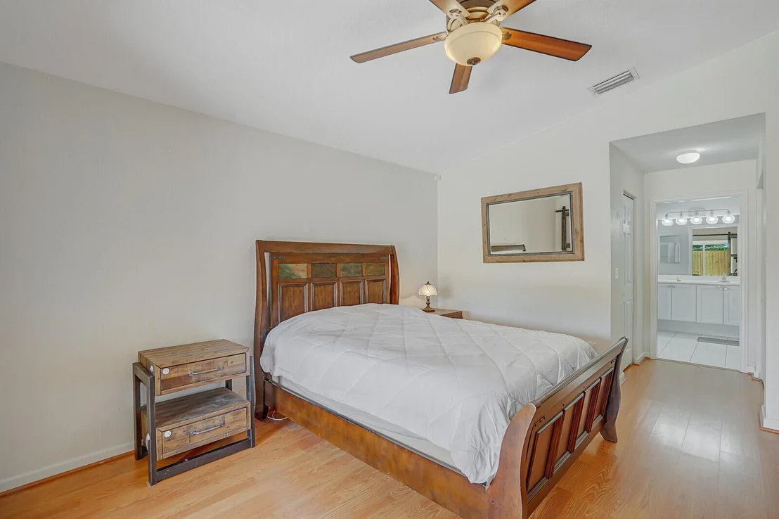Photo of 5836 Azalea Circle