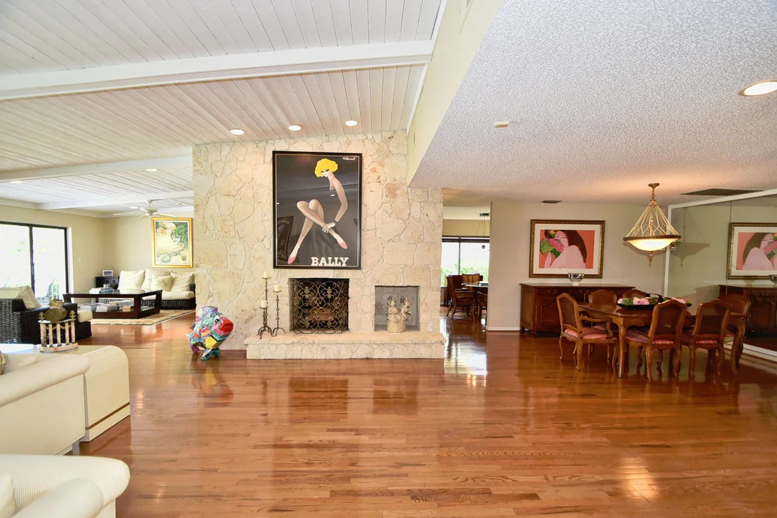 Photo of 4573 White Cedar Lane