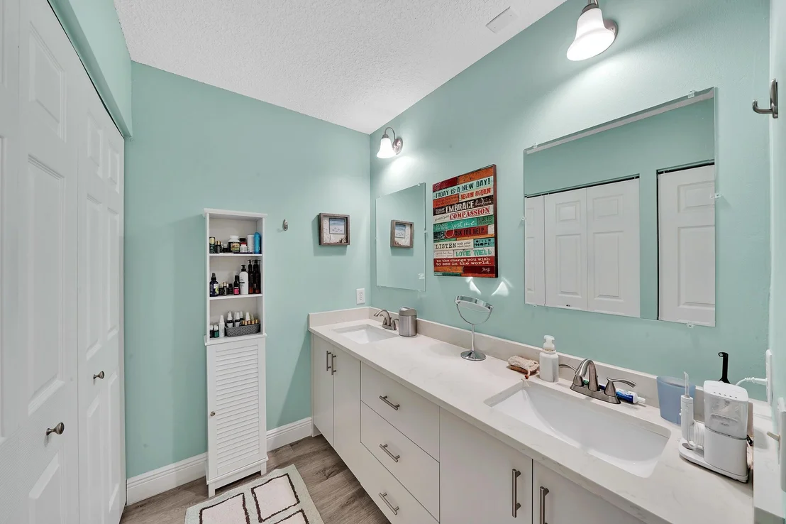 Photo of 5281 Minto Road