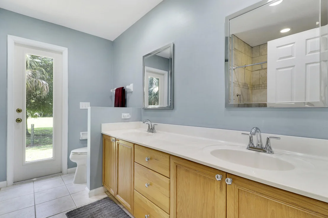 Photo of 15421 110th Avenue N
