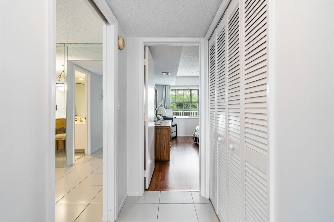 Photo of Unit 310 at 3507 Oaks Way