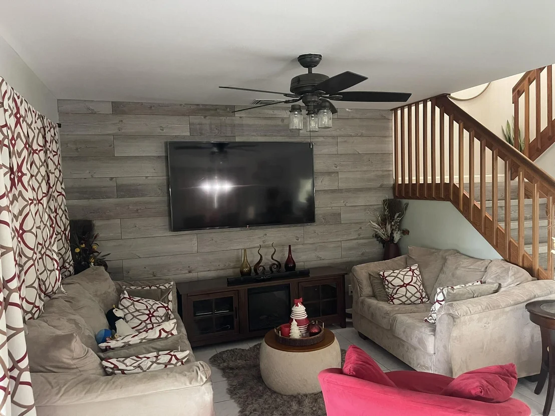Photo of 4675 Lakeside Circle
